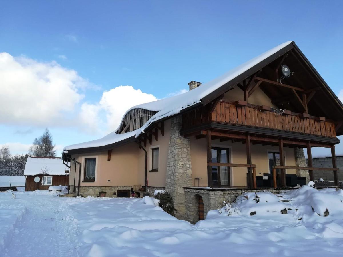 Hacjenda Villa Susiec ภายนอก รูปภาพ