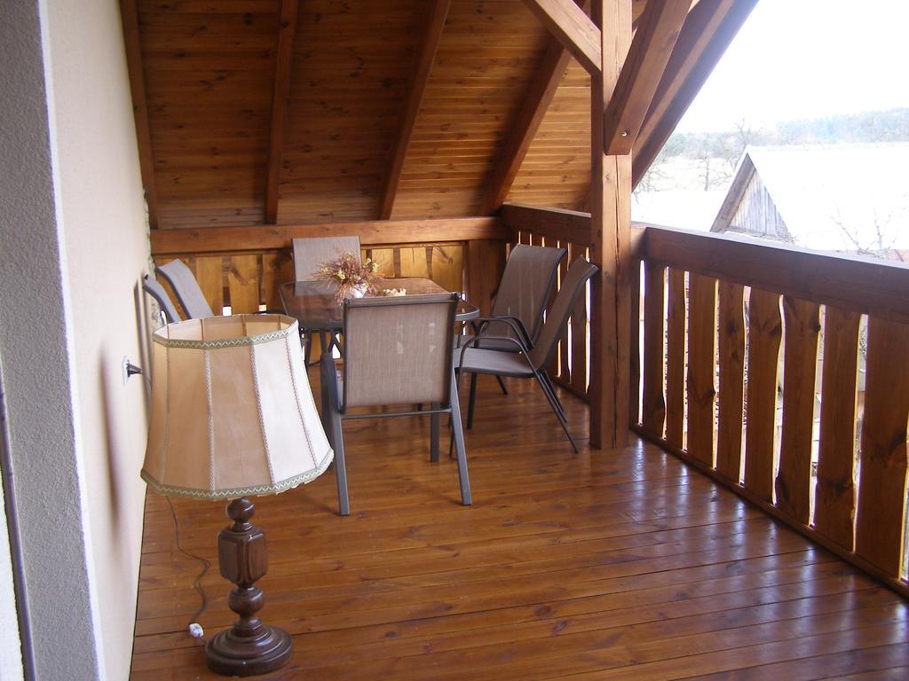 Hacjenda Villa Susiec ภายนอก รูปภาพ