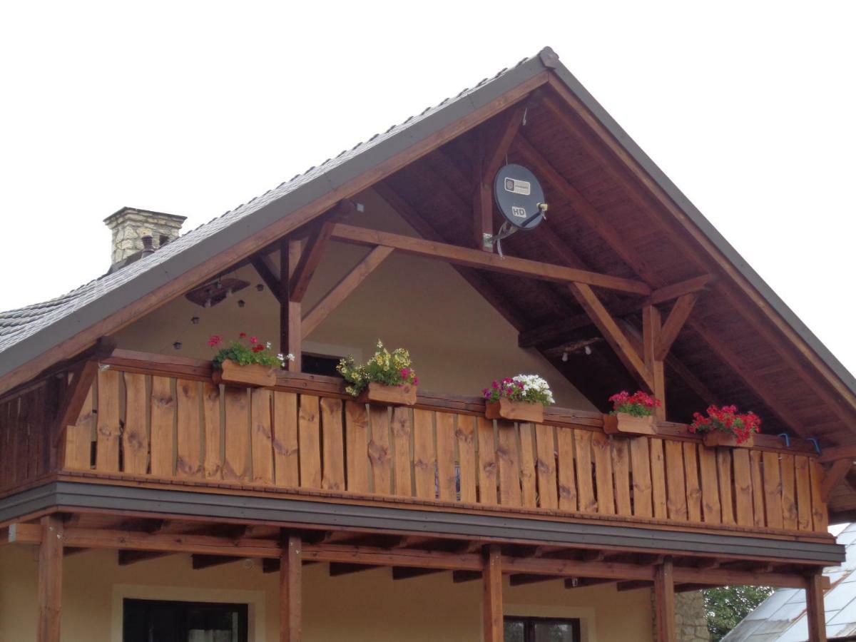 Hacjenda Villa Susiec ภายนอก รูปภาพ